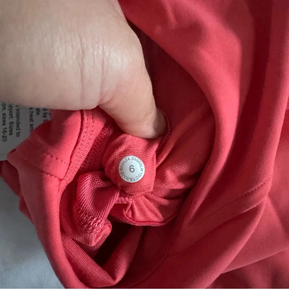 98 🆕💕 Lululemon Invigorate Train Tank - Pale Raspberry - Picture 9 of 11
